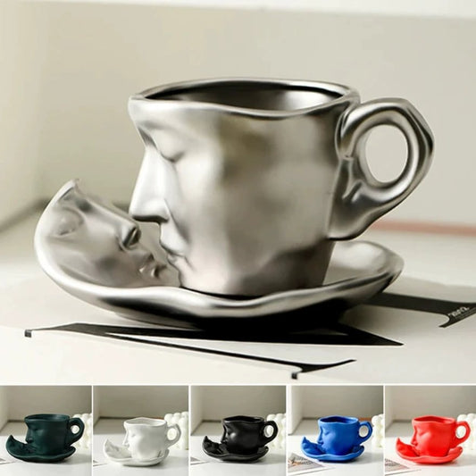 100/260ml Retro Style Face Creative Ceramic Kiss Cup& Saucers